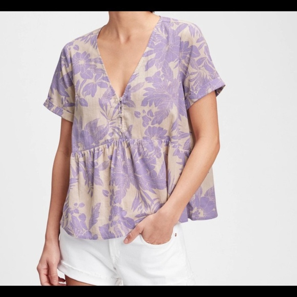 V Neck Button Peplum Top